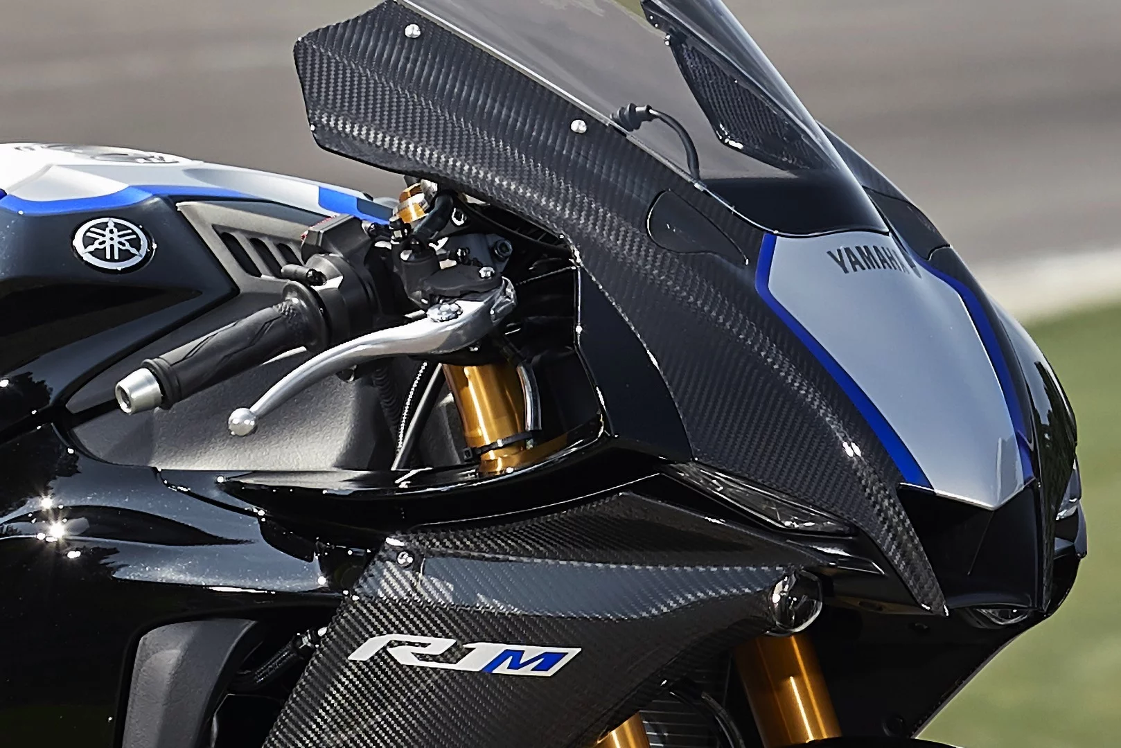 The R1M gets the new nose cone too
