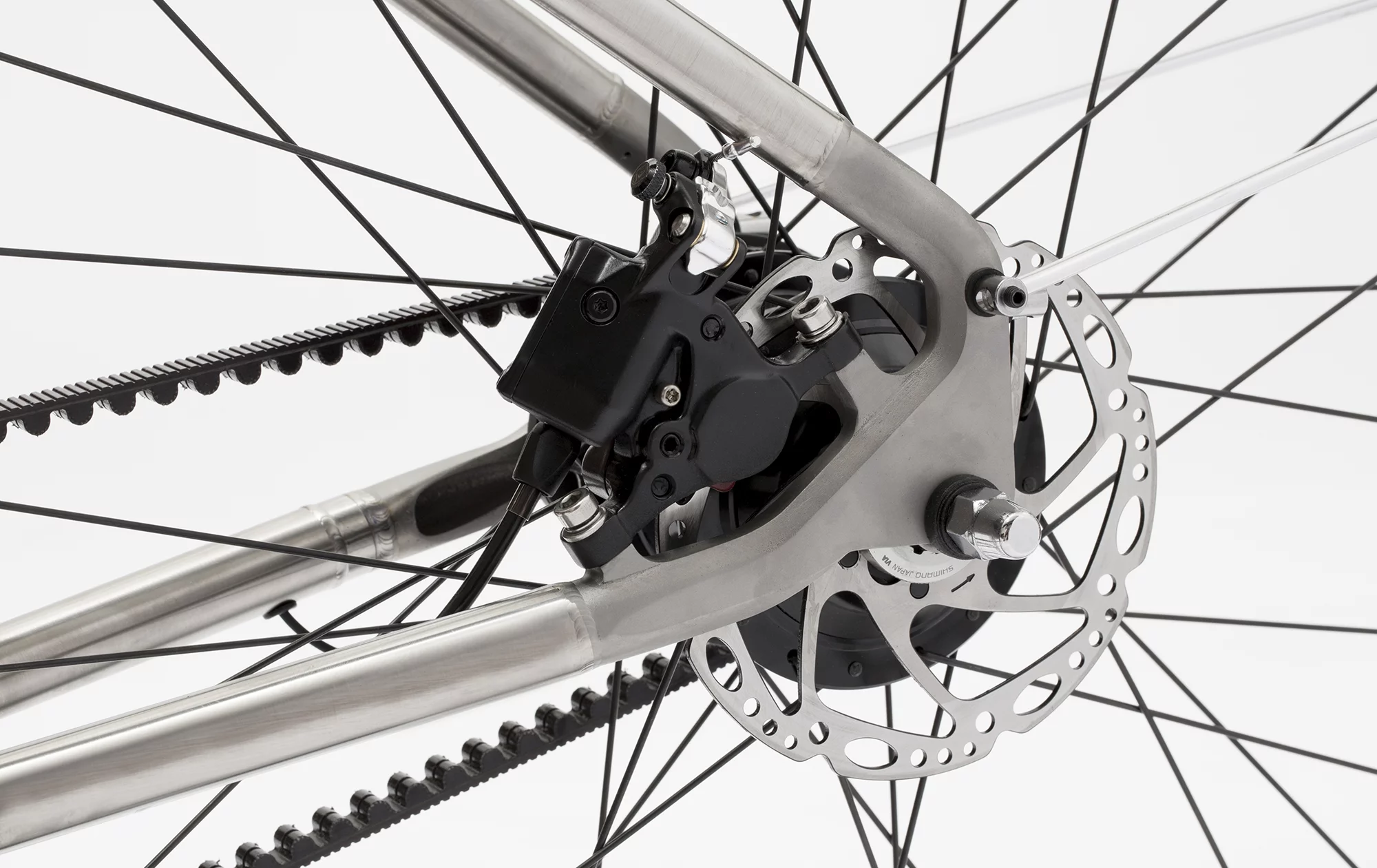 The Solid's belt drive and hydraulic brakes