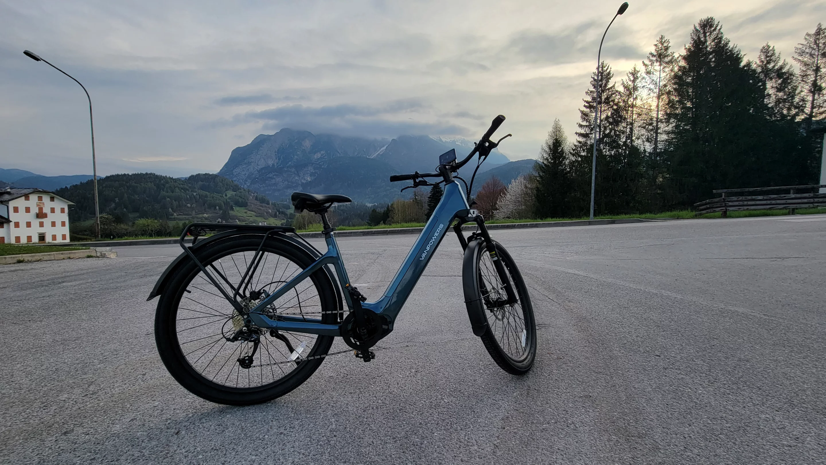 The UrbanGlide commuter ebike comes with a 70-mile battery and 500-W motor for pedal-assist up to 20 mph