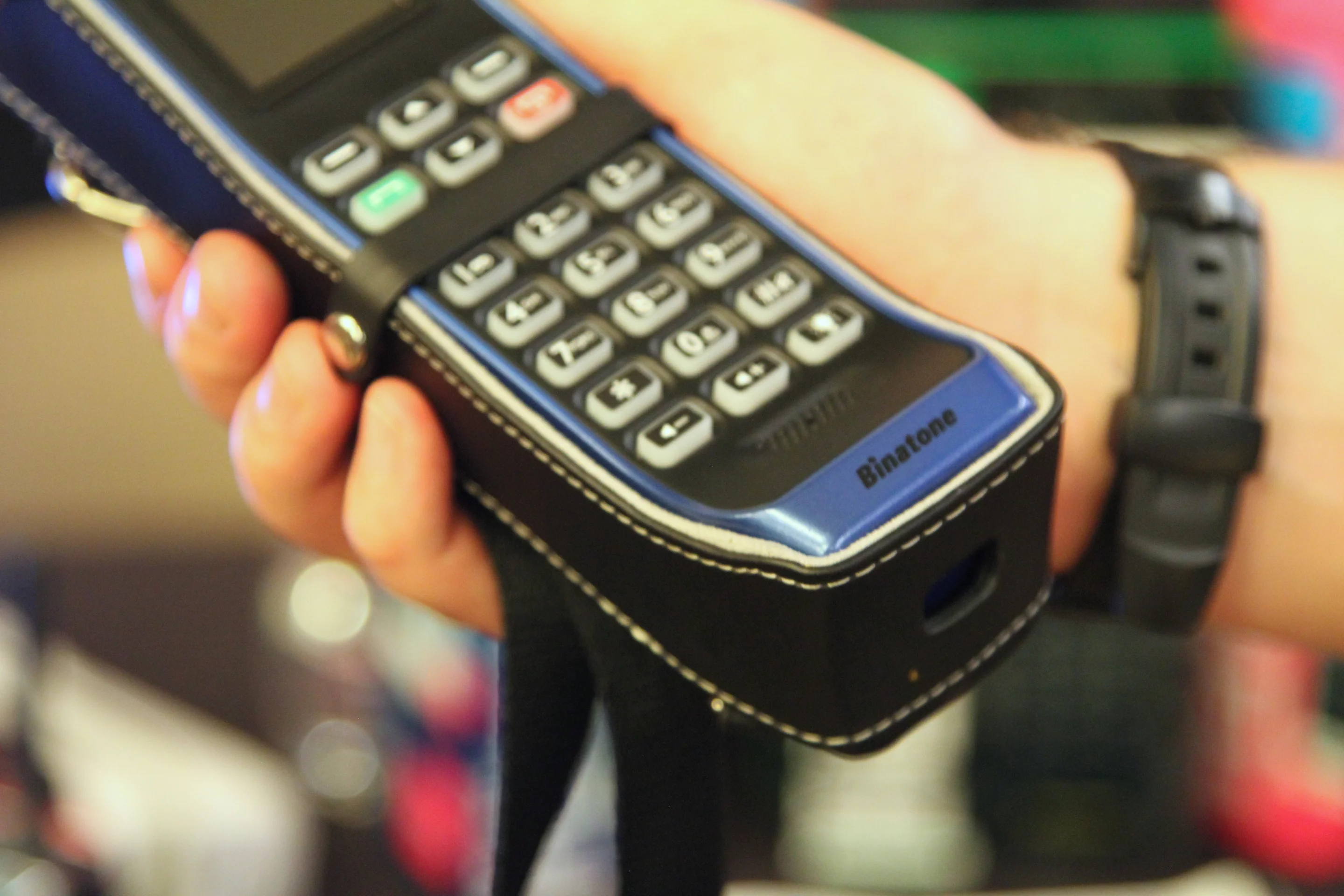 The Brick Power edition boasts up to 3 months of standby time and 28 hours of talk time (Photo: Gizmag)