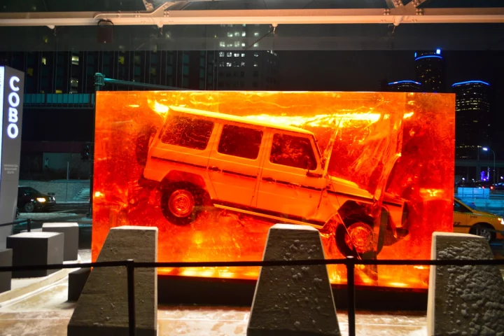 Celebrating the introduction of the all-new G-Class and the timelessness of Mercedes' rugged 4x4, the sculpture uses 44.4 tonnes of synthetic resin