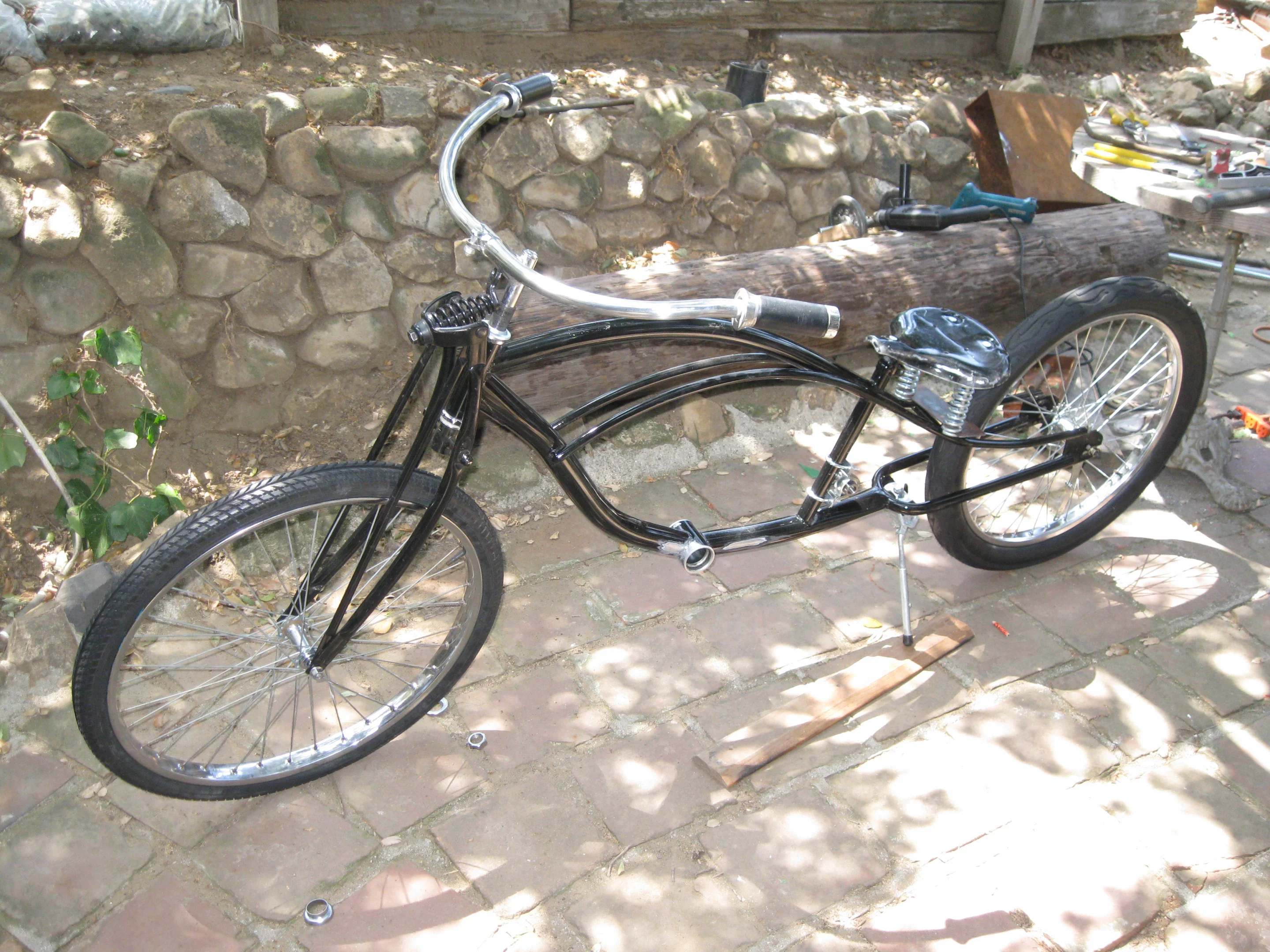 Juicer 36 rolling-chassis, ready for welding motor-mount brackets