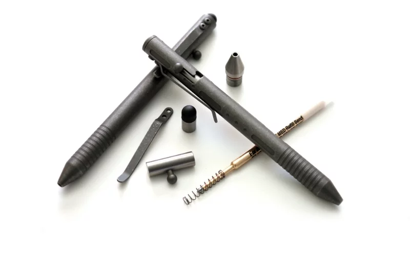 The TiBolt pen now accepts Parker or Fisher Space Pen refills and users will no longer need to grab some tools to change an ink cartridge