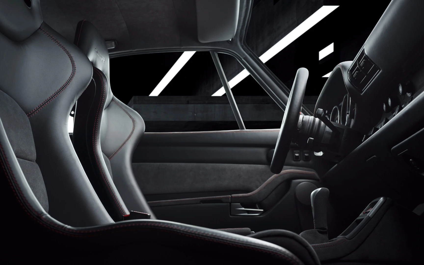 The driver and passenger sit in carbon buckets in the 400R