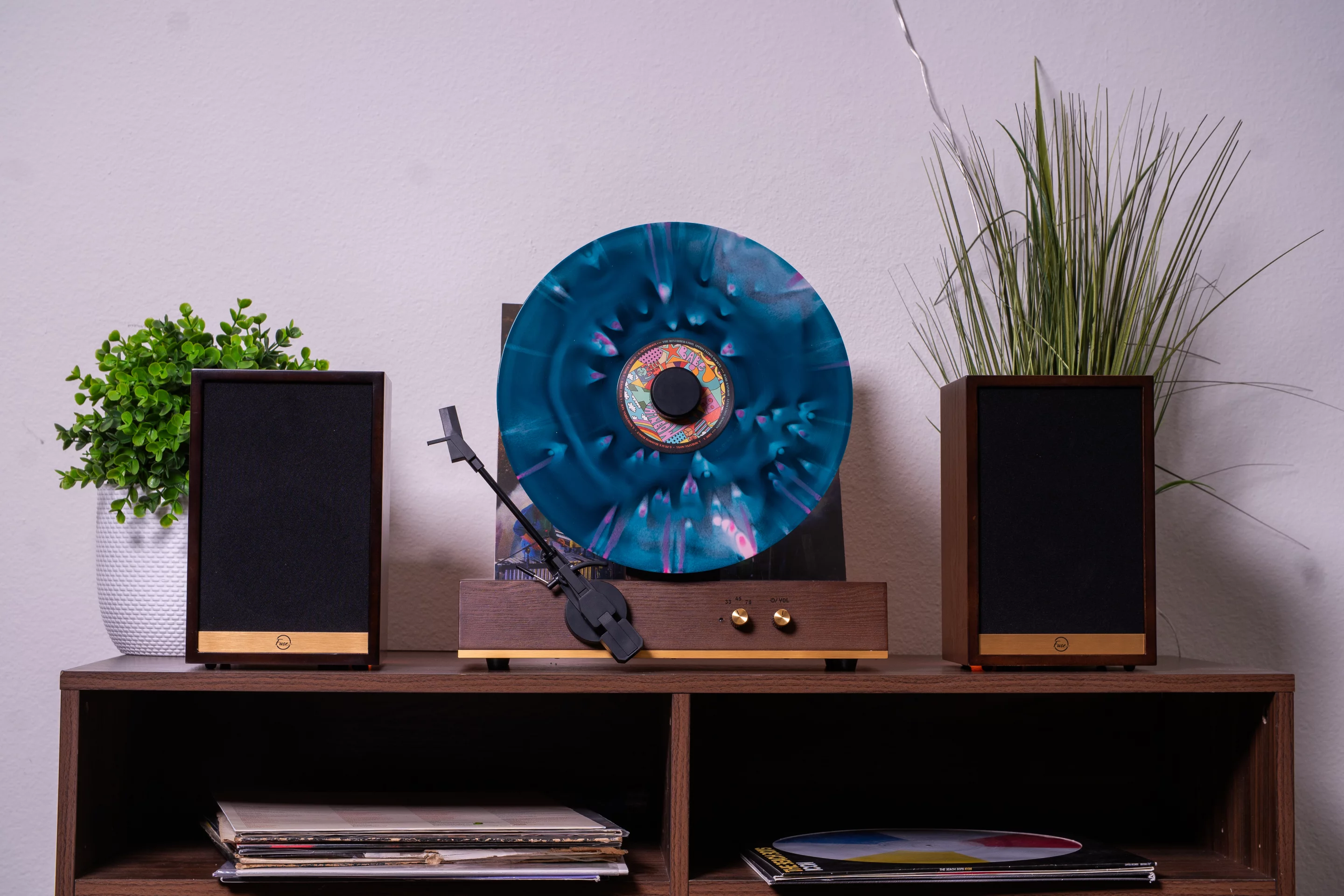 The Fuse GLD raises vinyl appreciation to room showpiece level