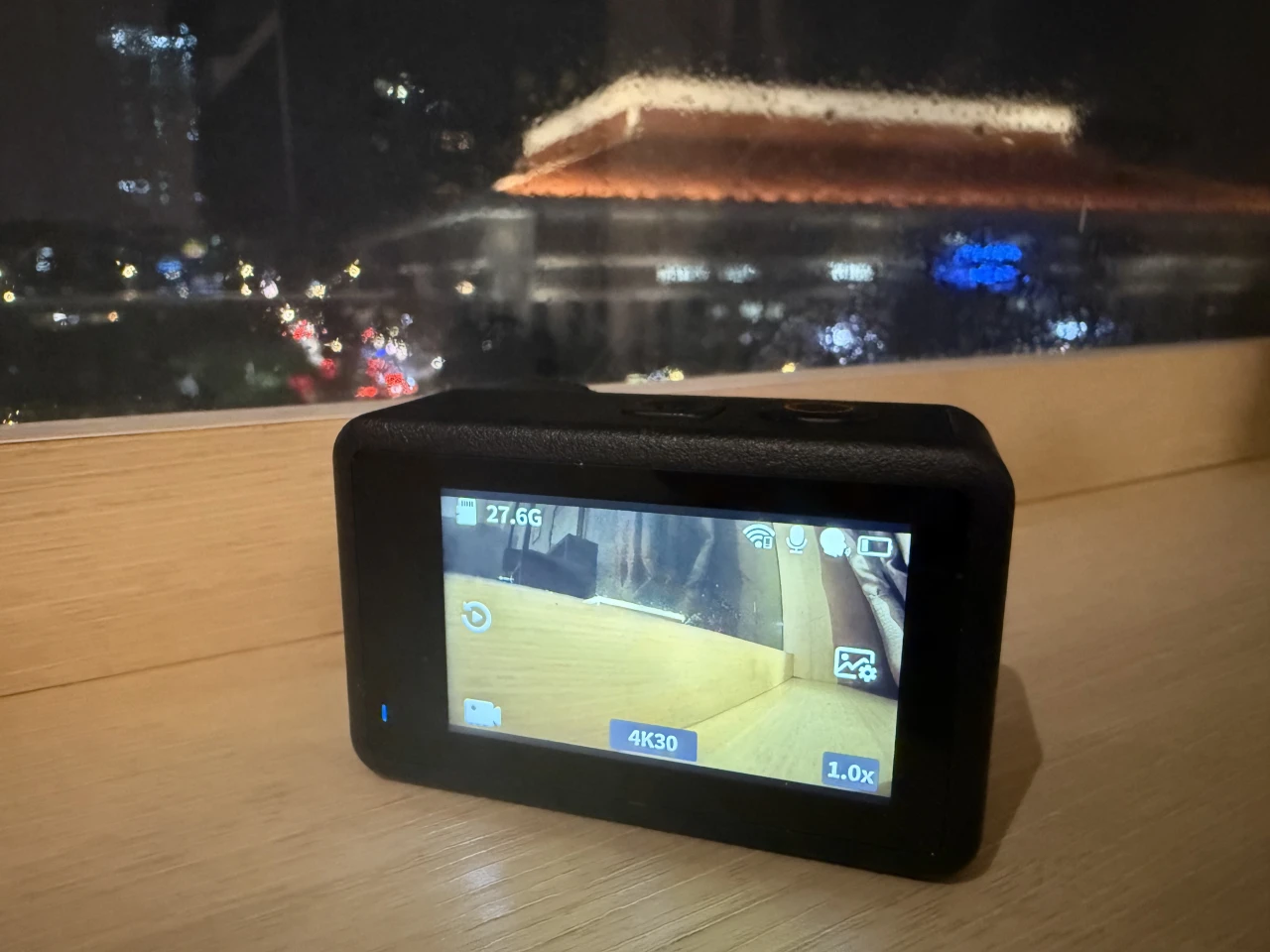 The large screen has intuitive control buttons – and they can be activated by voice