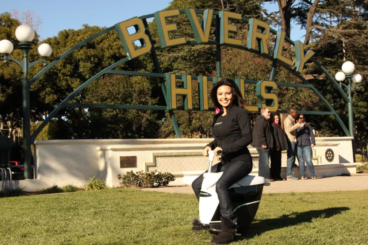 The EcoBoomer iGo cruising Beverly Hills