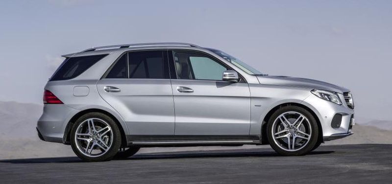 The Mercedes-Benz GLE 500 e 4MATIC (called the 550e in the US) was introduced in early 2015 as a plug-in electric SUV