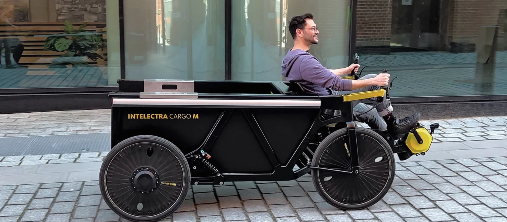It looks huge and powerful, but the Intelectra stays within the 25-km/h ebike limit