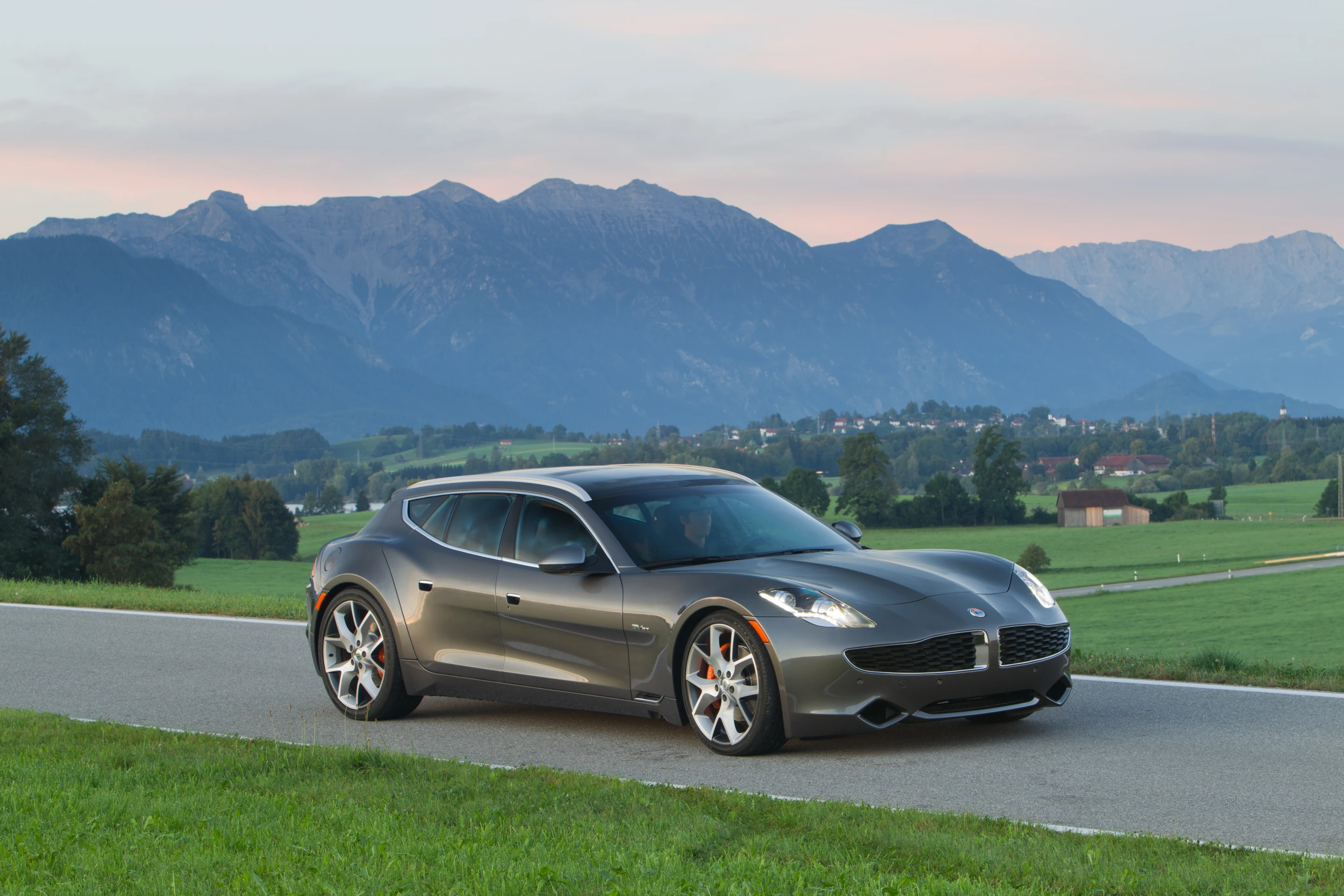 Fisker Surf