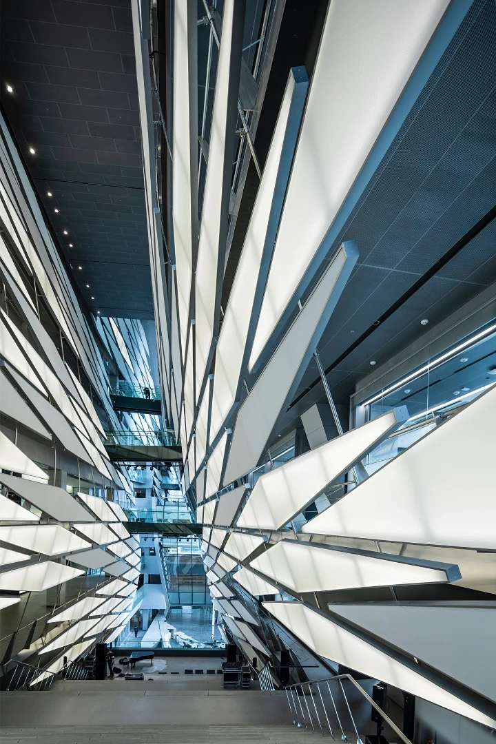 Visitors enter into a 40 m (100 ft)-tall atrium with over 400 large panels showcasing Kolon’s various fabrics