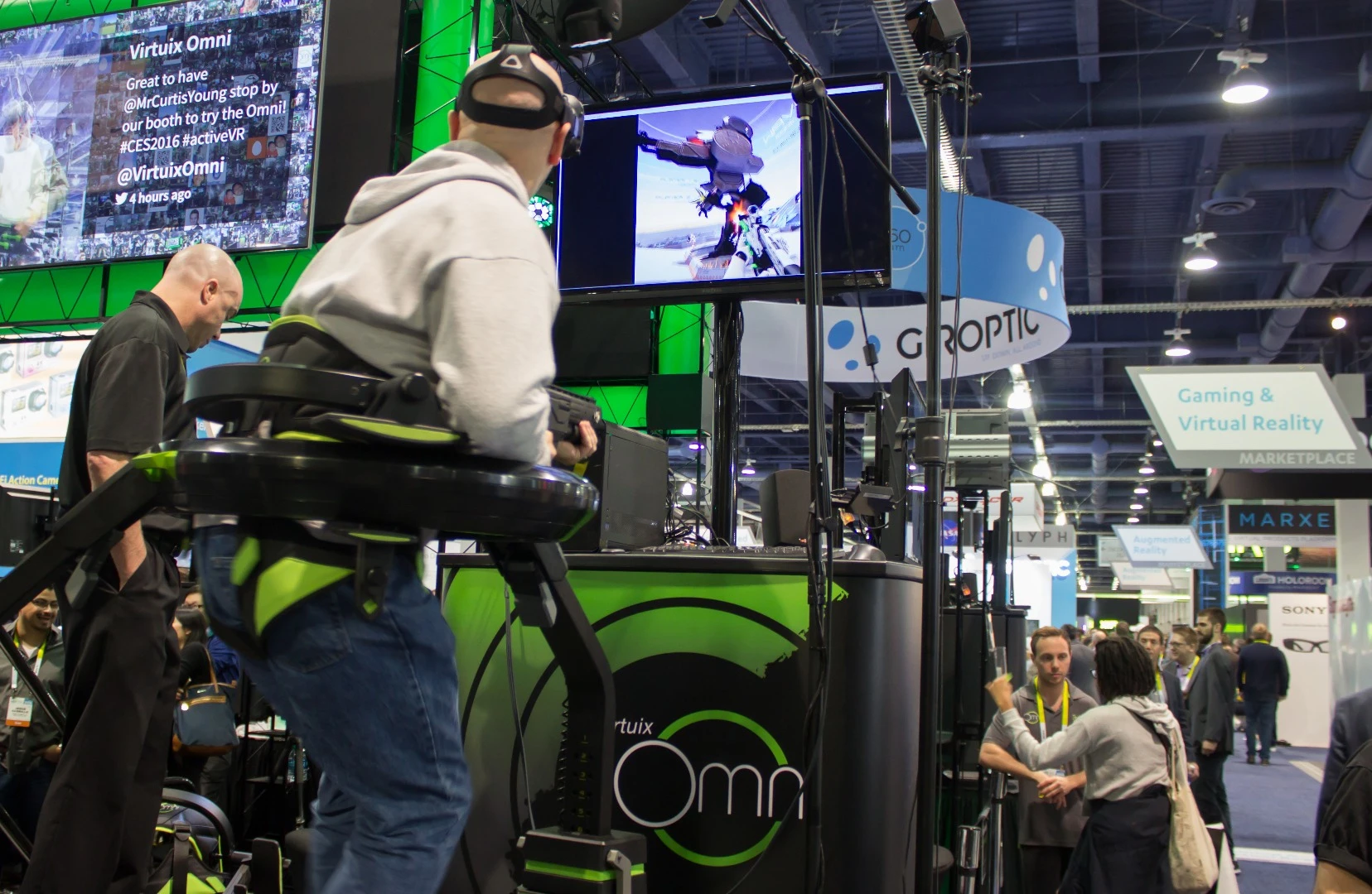 The screen shows what we saw inside the (HTC Vive) headset