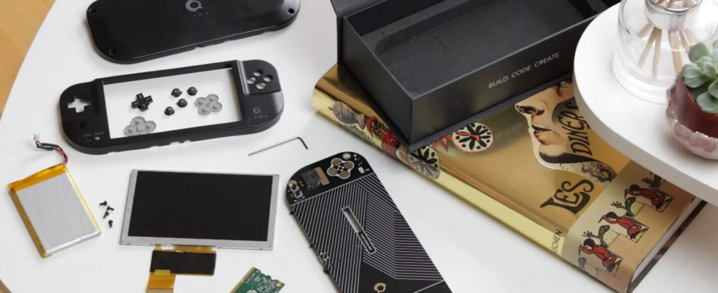 Tinkerers can save themselves £30 (US$37) and order the assemble-it-yourself version