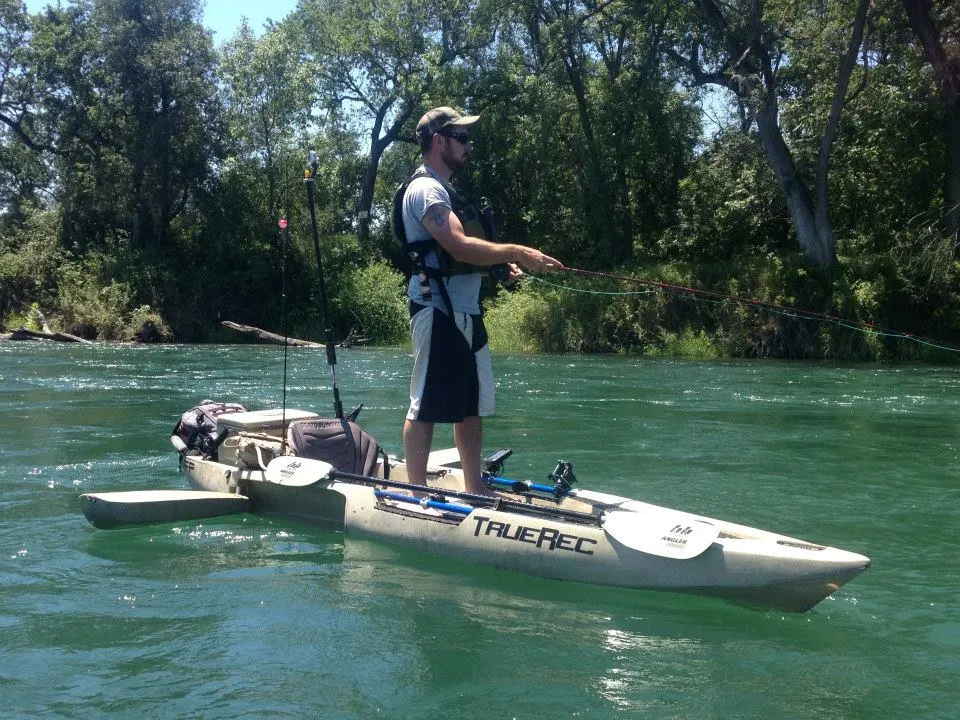 The DFP (Dive-Fish-Paddle) kayak, with its pontoons extended
