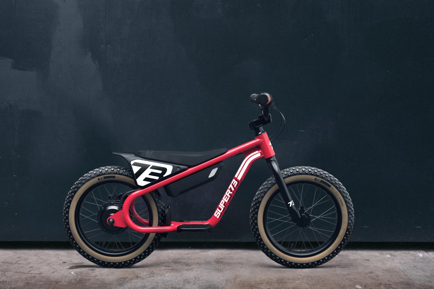 The K1D electric balance bike offers three power modes and twist-grip throttle