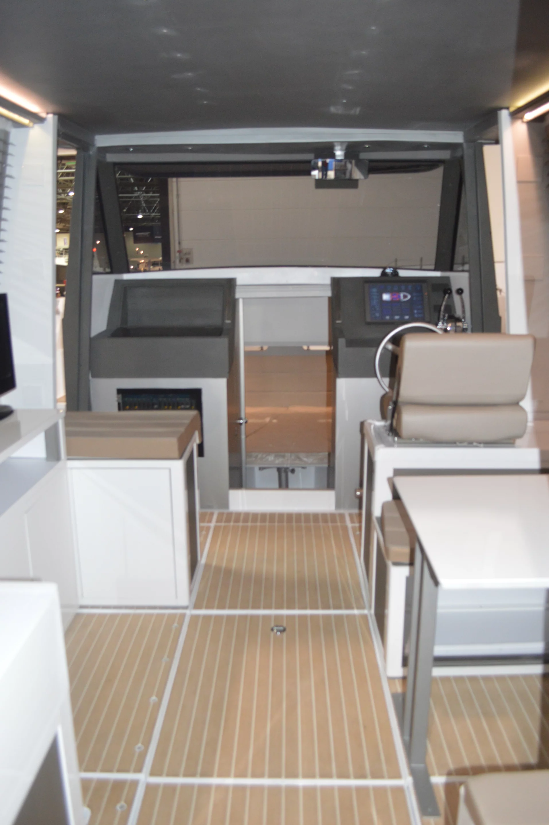 The Dusseldorf model included some basic seating and tables