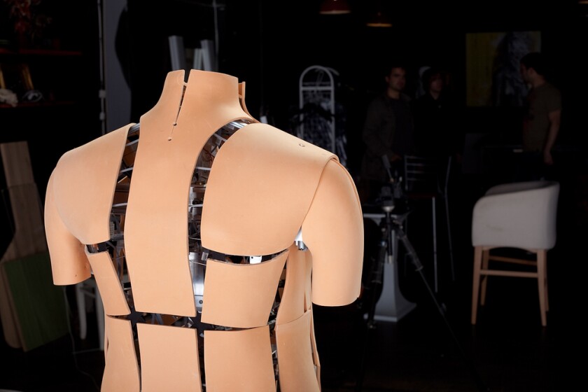Fits.me lets you choose which size suits your body shape