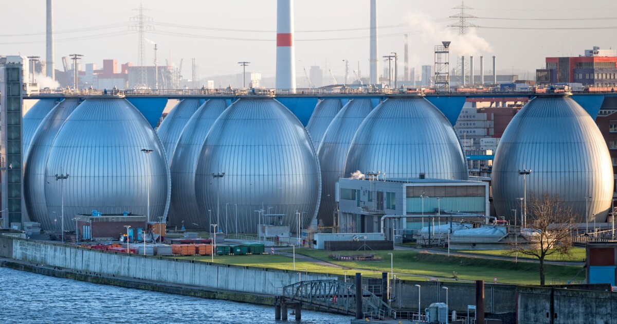 MIT tech could let desalination plants use their own brine waste