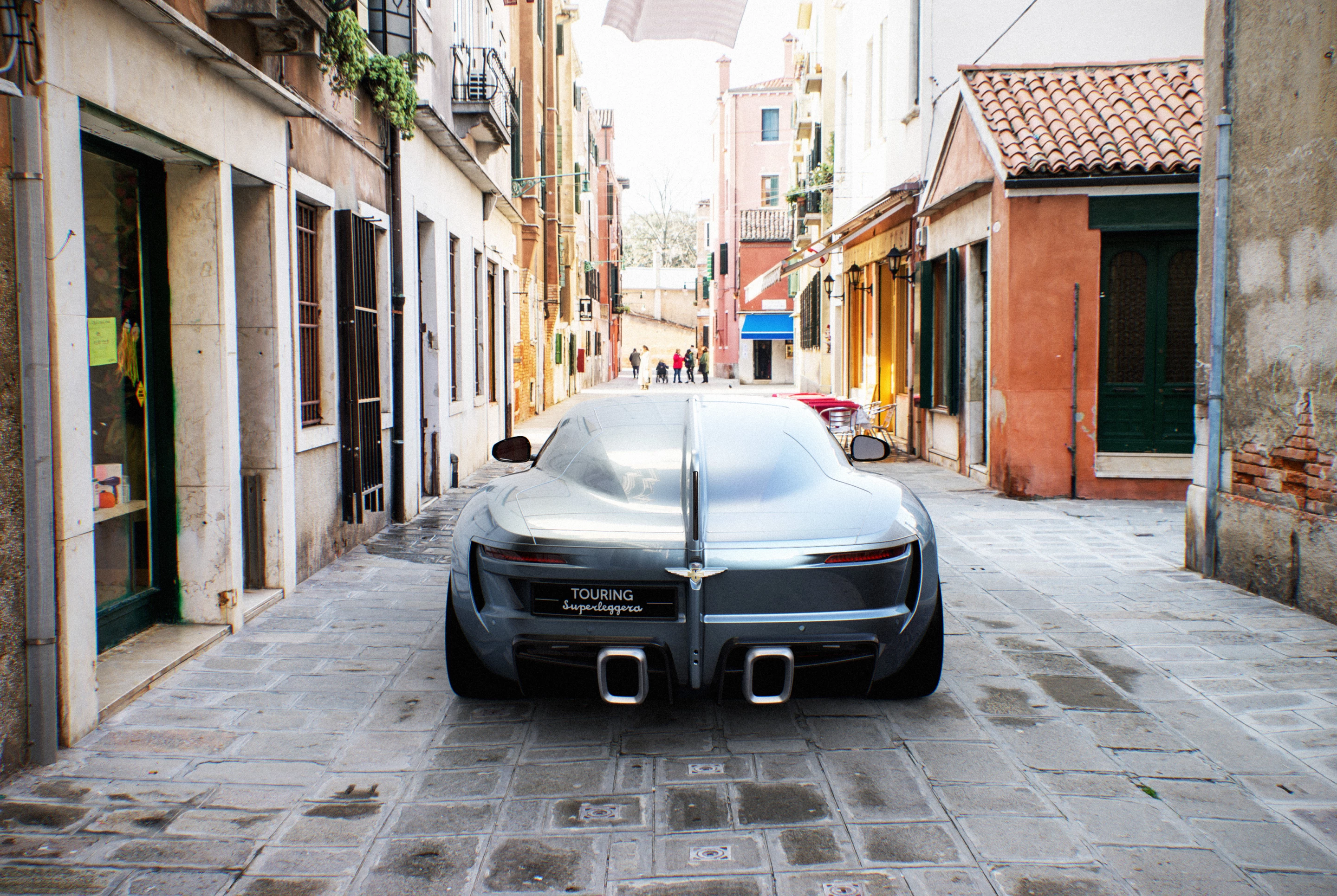 Touring Superleggera Aero 3 rolling through Italia