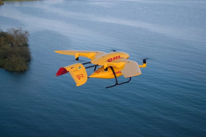 The Parcelcopter 4.0 flies over Lake Victoria