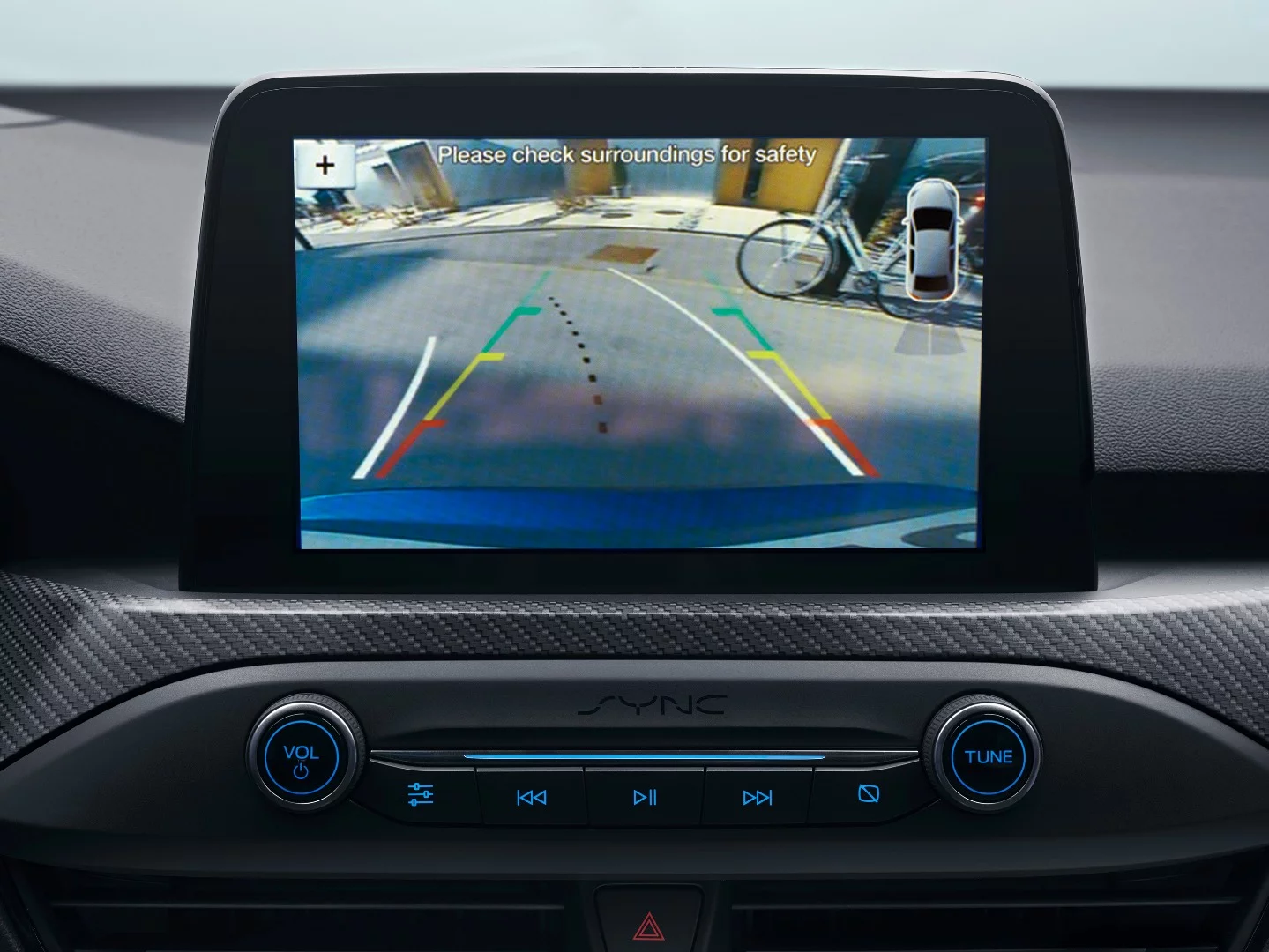 Ford Focus ST-Line: reversing camera offers almost 180-degree vision to help you get out of blind driveways backwards