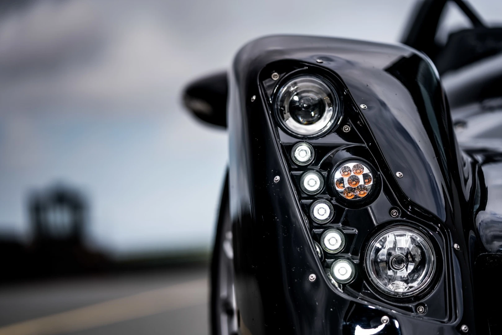 It's got all the necessary headlights and indicators to be fully road legal