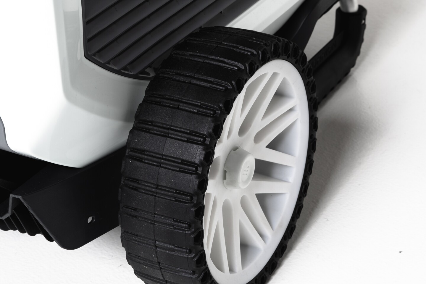 Furrion rolls out solar ready eRove off grid cooler fridge