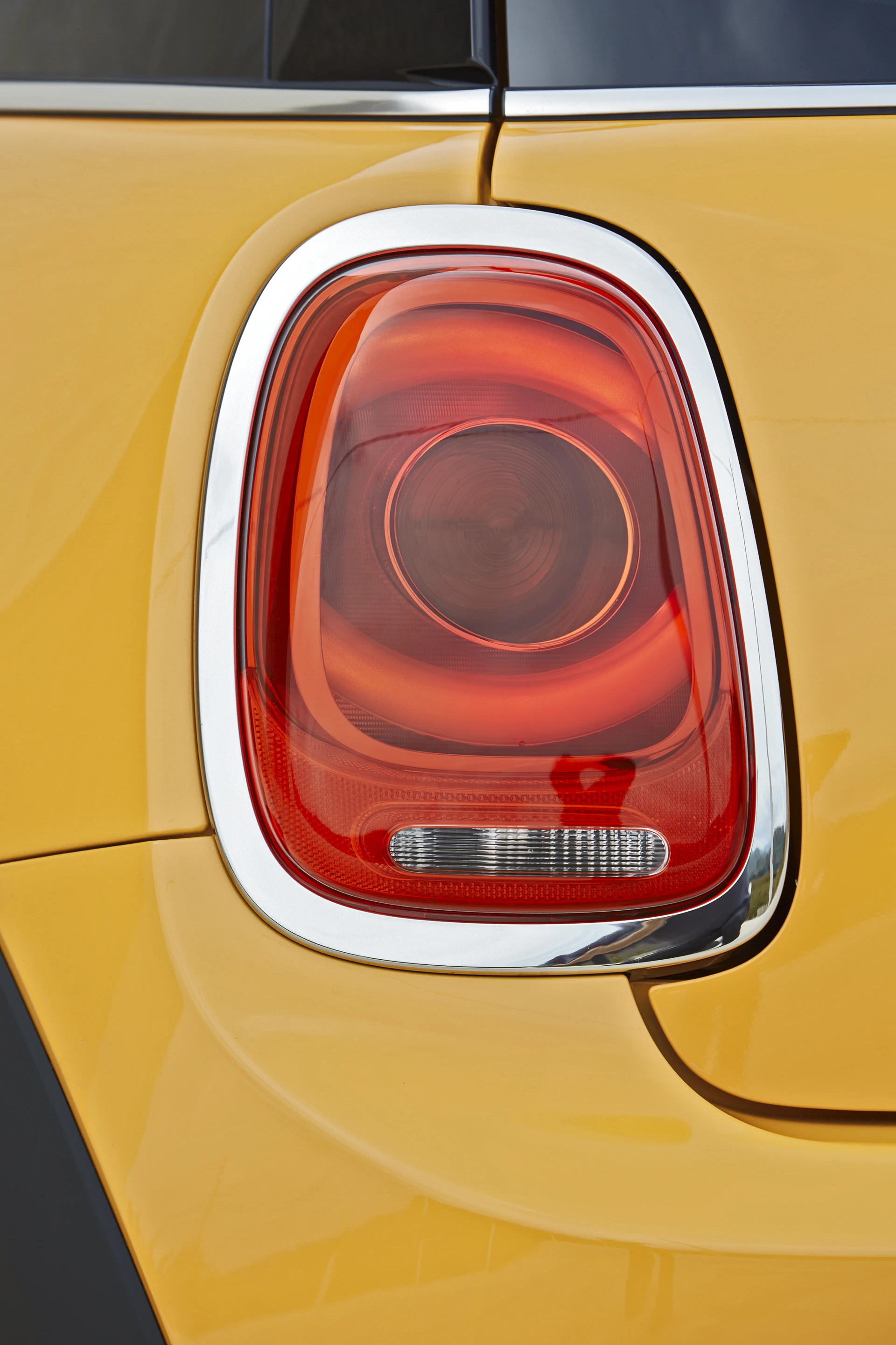 The new Mini Cooper S tail lamp