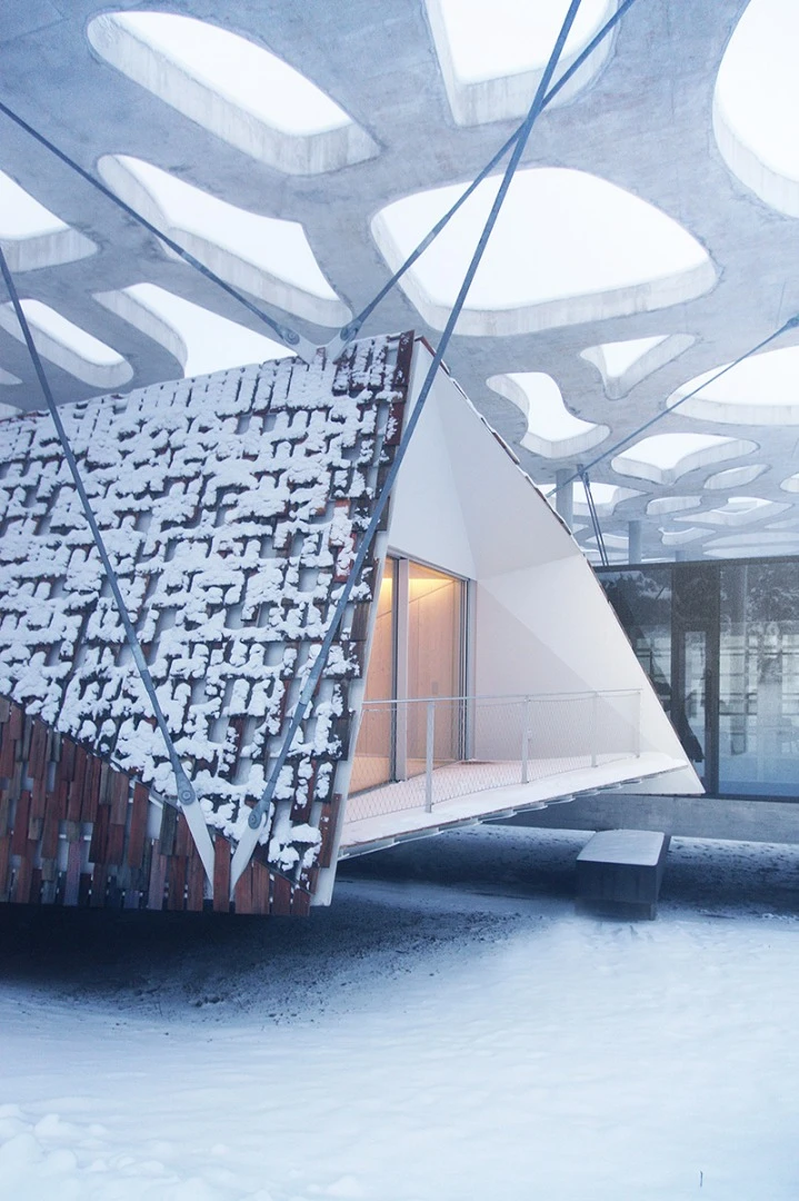 Renown Japanese architectural firm Kengo Kuma and Associates has completed an eye-catching cabin that is suspended above the ground