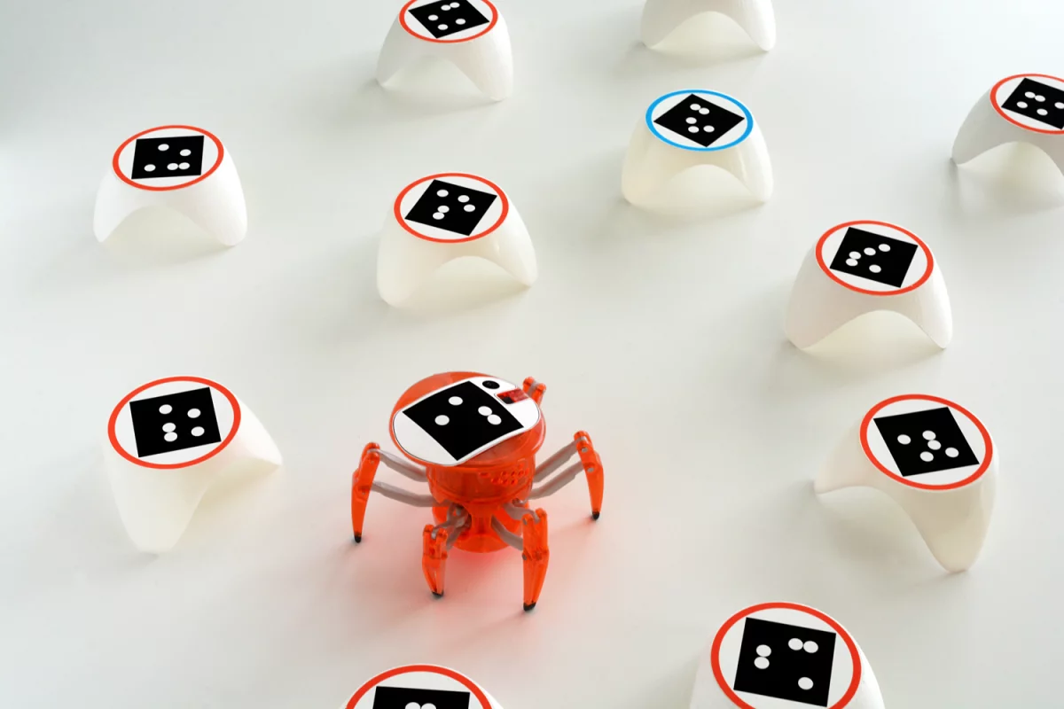 The bots_alive kit lends an air of AI and augmented reality to a basic Hexbug Spider robot