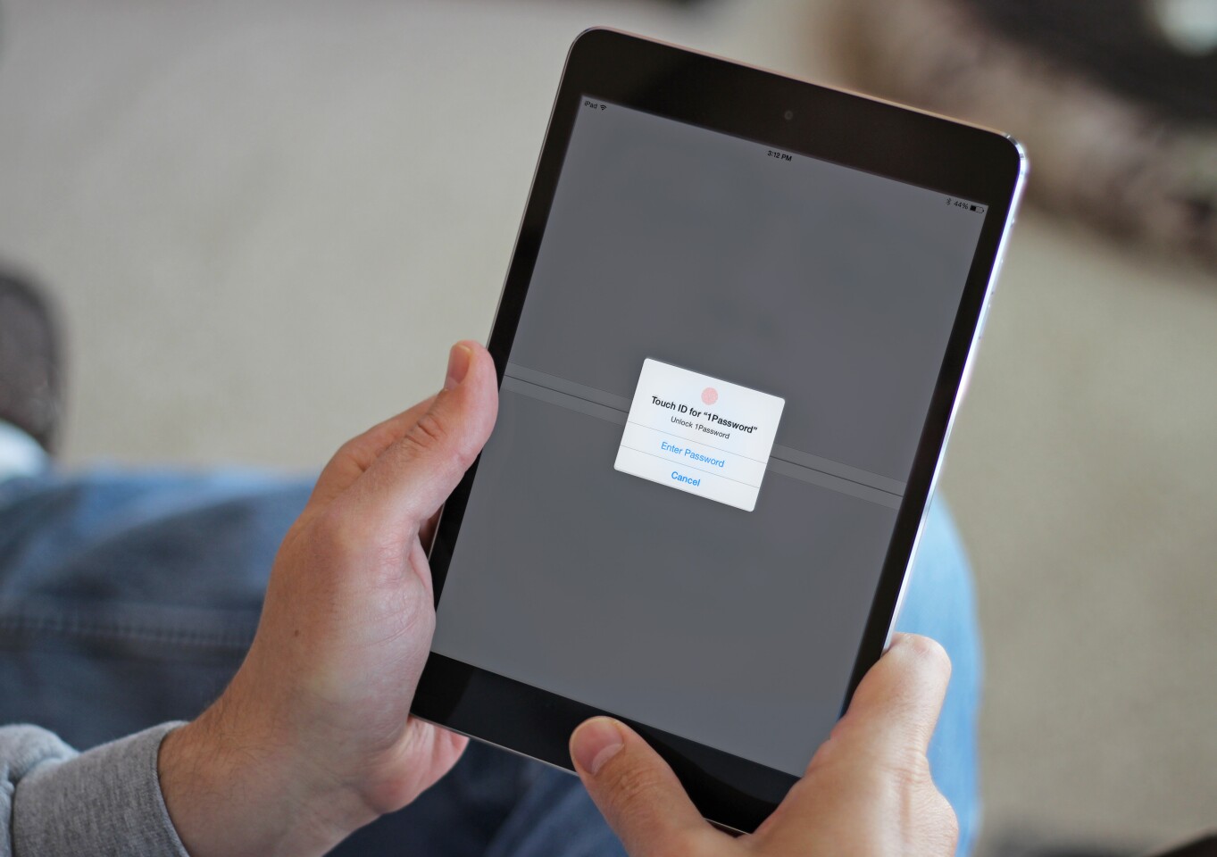 Password manager apps are a perfect fit for the iPad mini 3's Touch ID sensor (Photo: Will Shanklin/Gizmag.com)