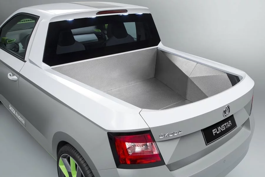 The 2015 team of students built the Skoda Funstar