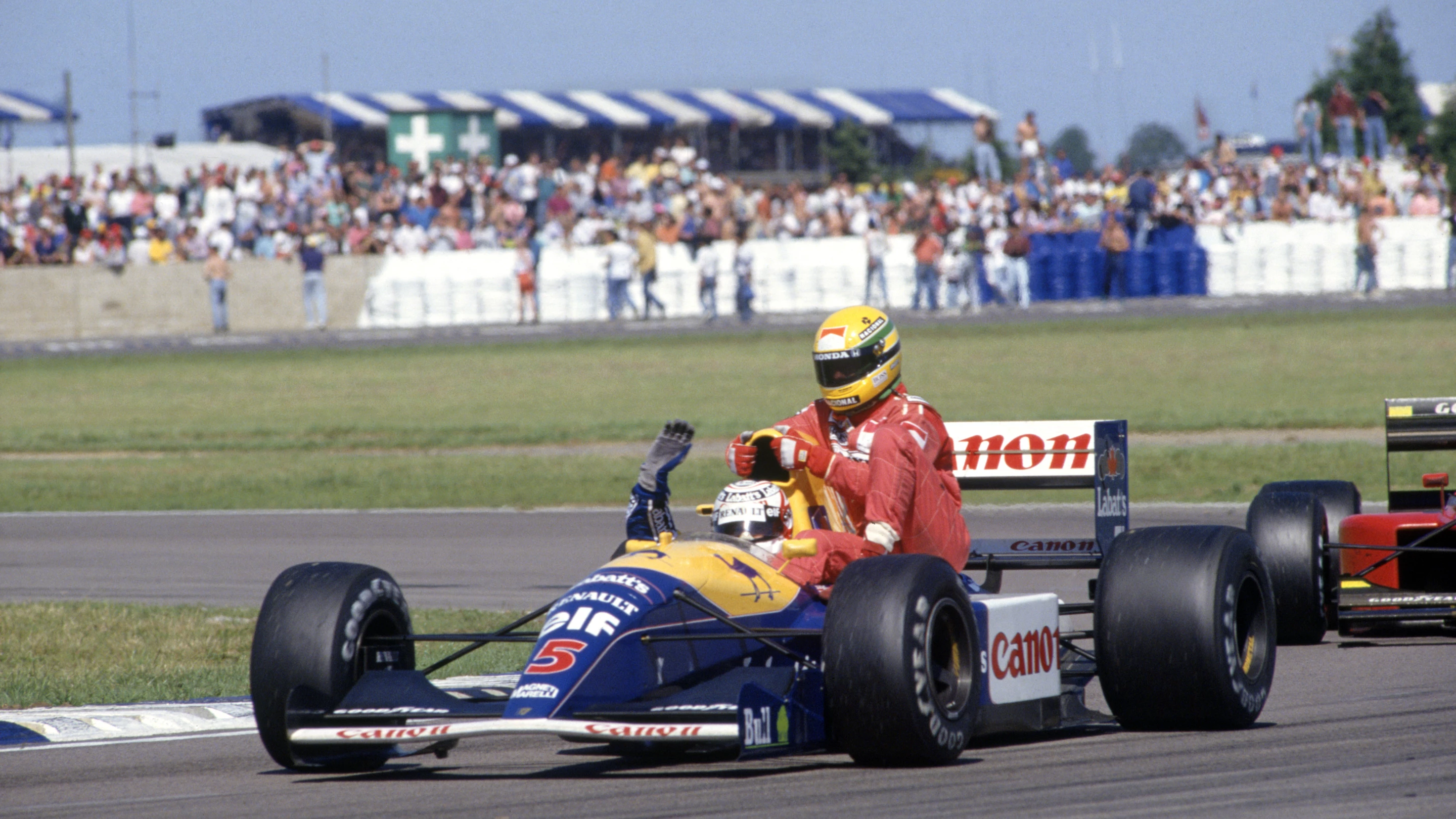 This isn't the Williams-Renault FW15B auction car, but the FW15A of 1991, with Mansell providing a lift back to the pits for Ayrton Senna after his McLaren expired.