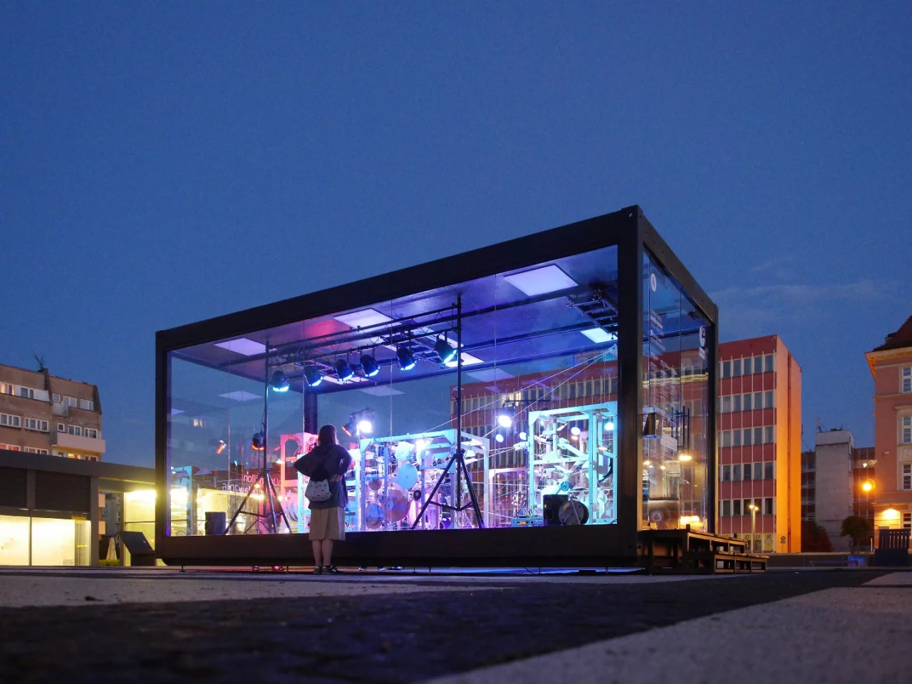 The Music Construction Machine looks mighty impressive, but sounds pretty awful