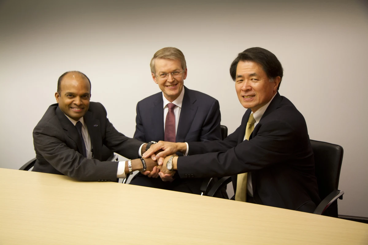 Left to right: Raj Nair, Group Vice President, Global Product Development, Ford, Prof. Thomas Weber, Member of the Board of Management of Daimler, Group Research & Mercedes-Benz Cars Development and Mitsuhiko Yamashita, Member of the Board of Directors and Executive Vice President of Nissan