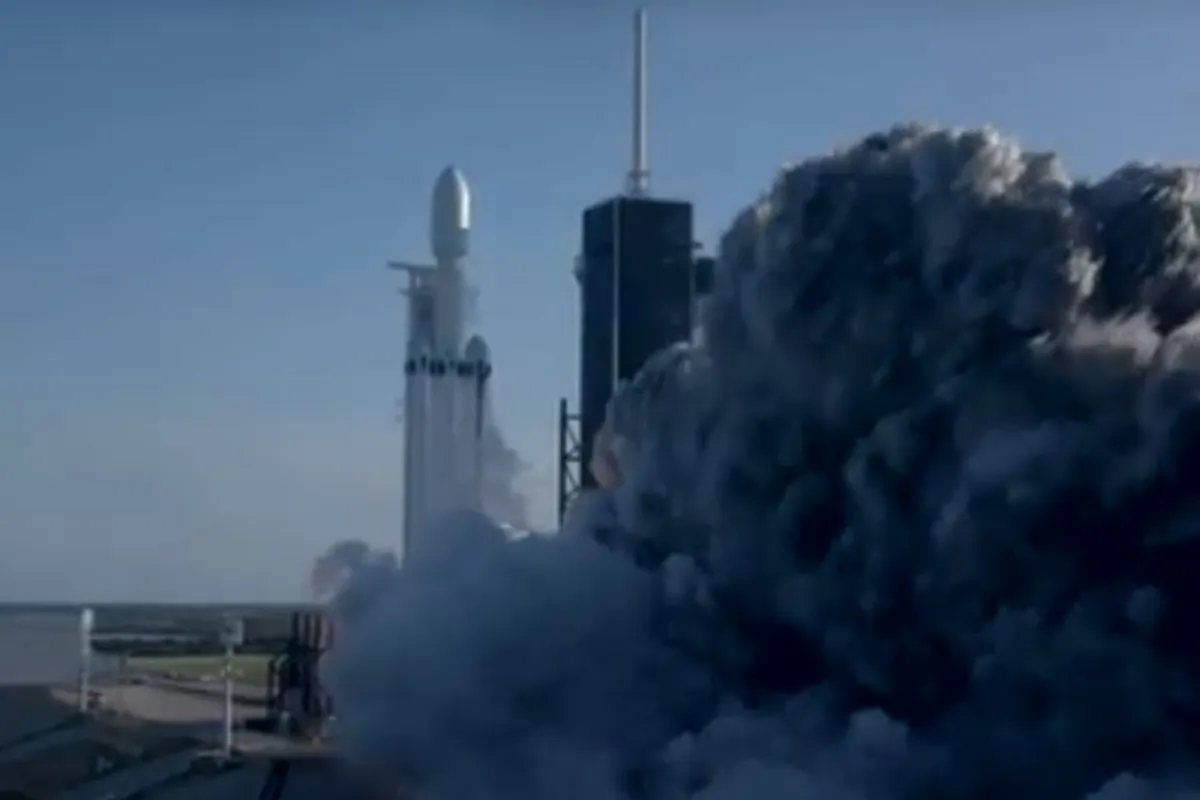 Arabsat-6A lifting off