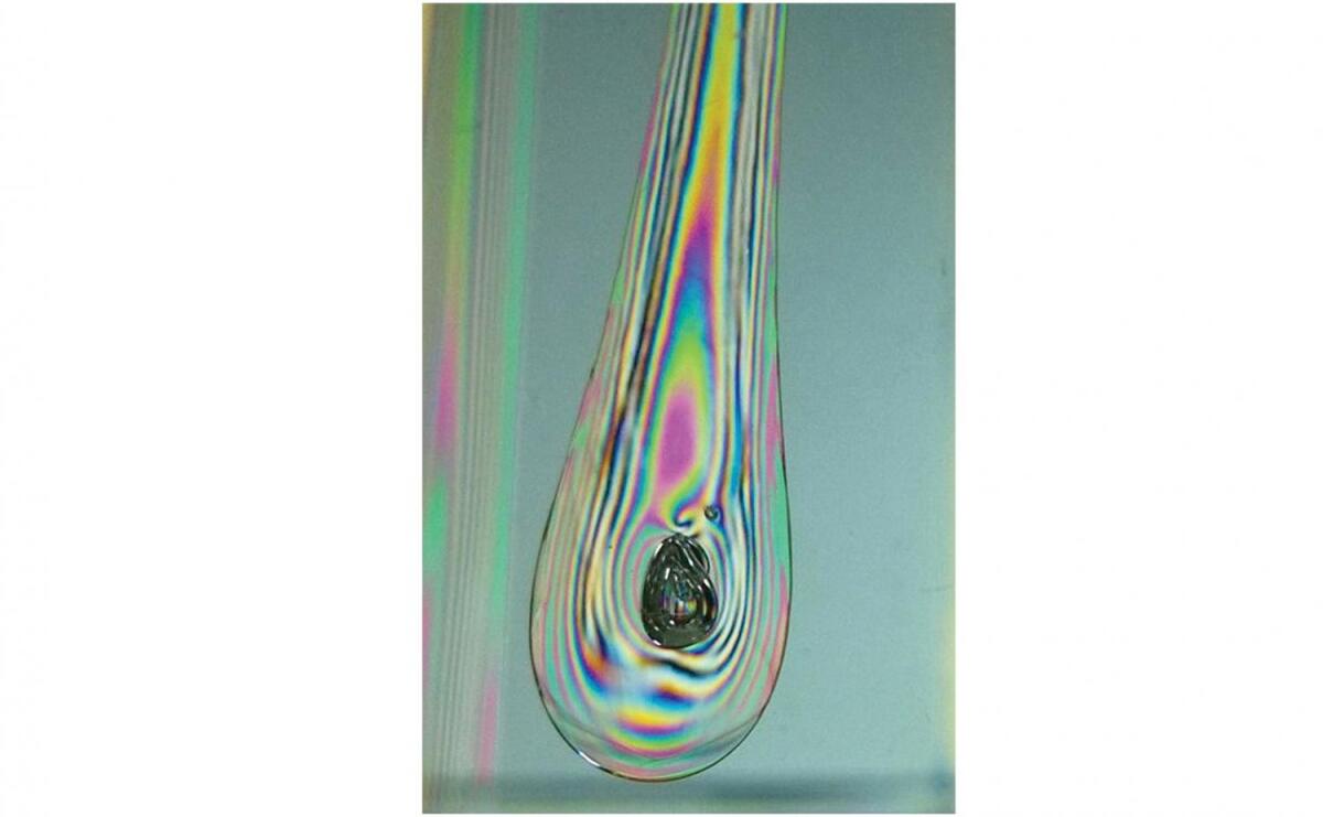 Integrated photoelasticity of a Prince Rupert's drop