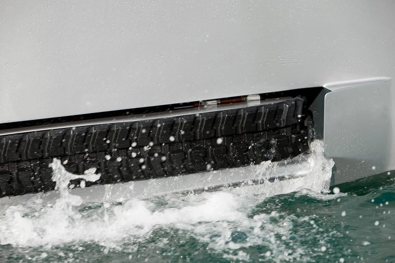 The Iguana 29 Amphibious (Photo: Eric Sander)