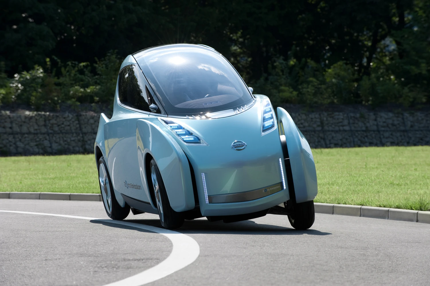 Nissan's LandGlider