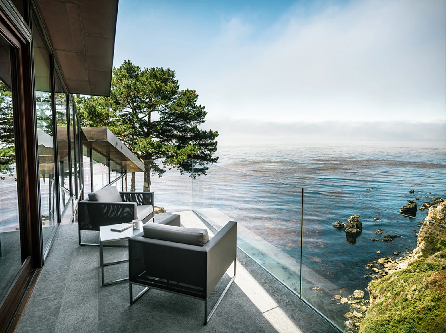 The Fall House features an enviable view of the Pacific Ocean (Photo: Joe Fletcher Photography)