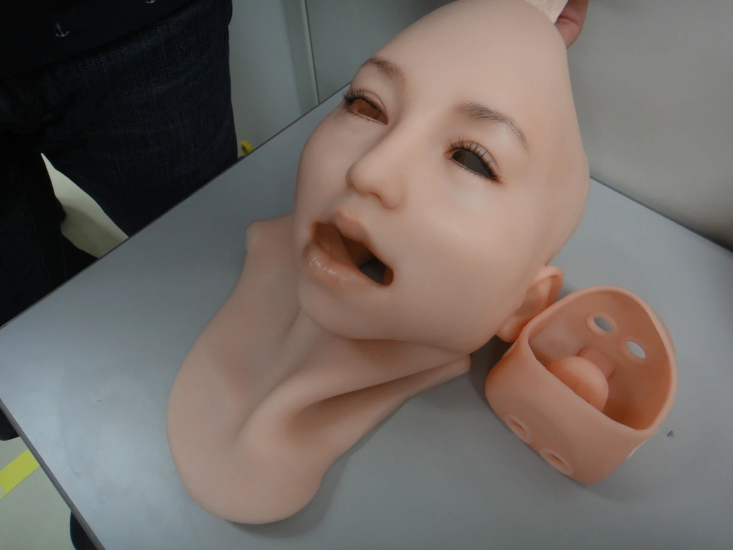 Robotic dental patient Showa Hanako 2 (Photo: DigInfo)