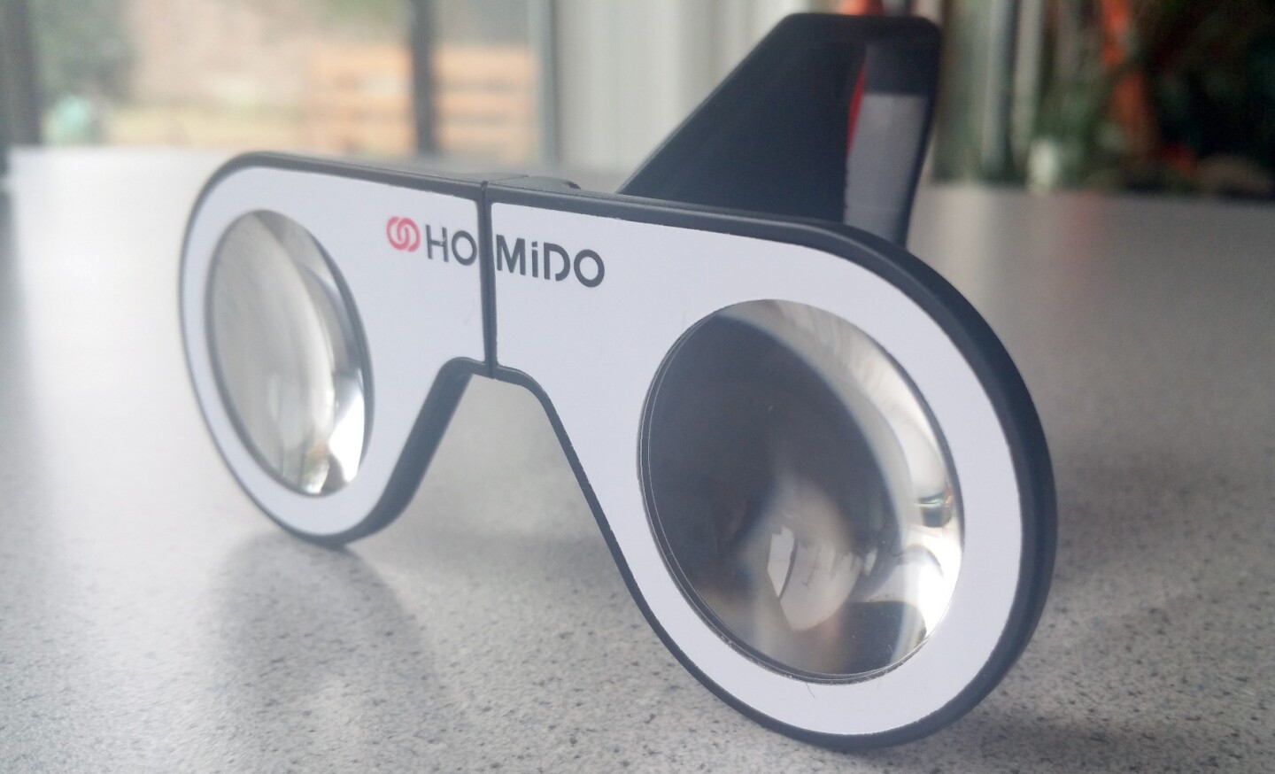 Homido Mini glasses review: Pseudo VR you can tuck in your pocket