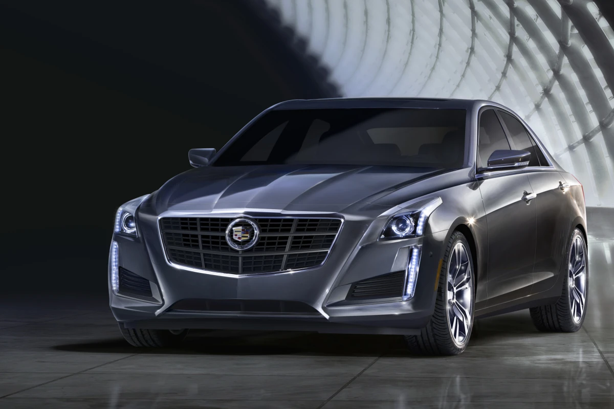 CTS roofline, hoodline are roughly an inch lower giving an even more aggressive stance