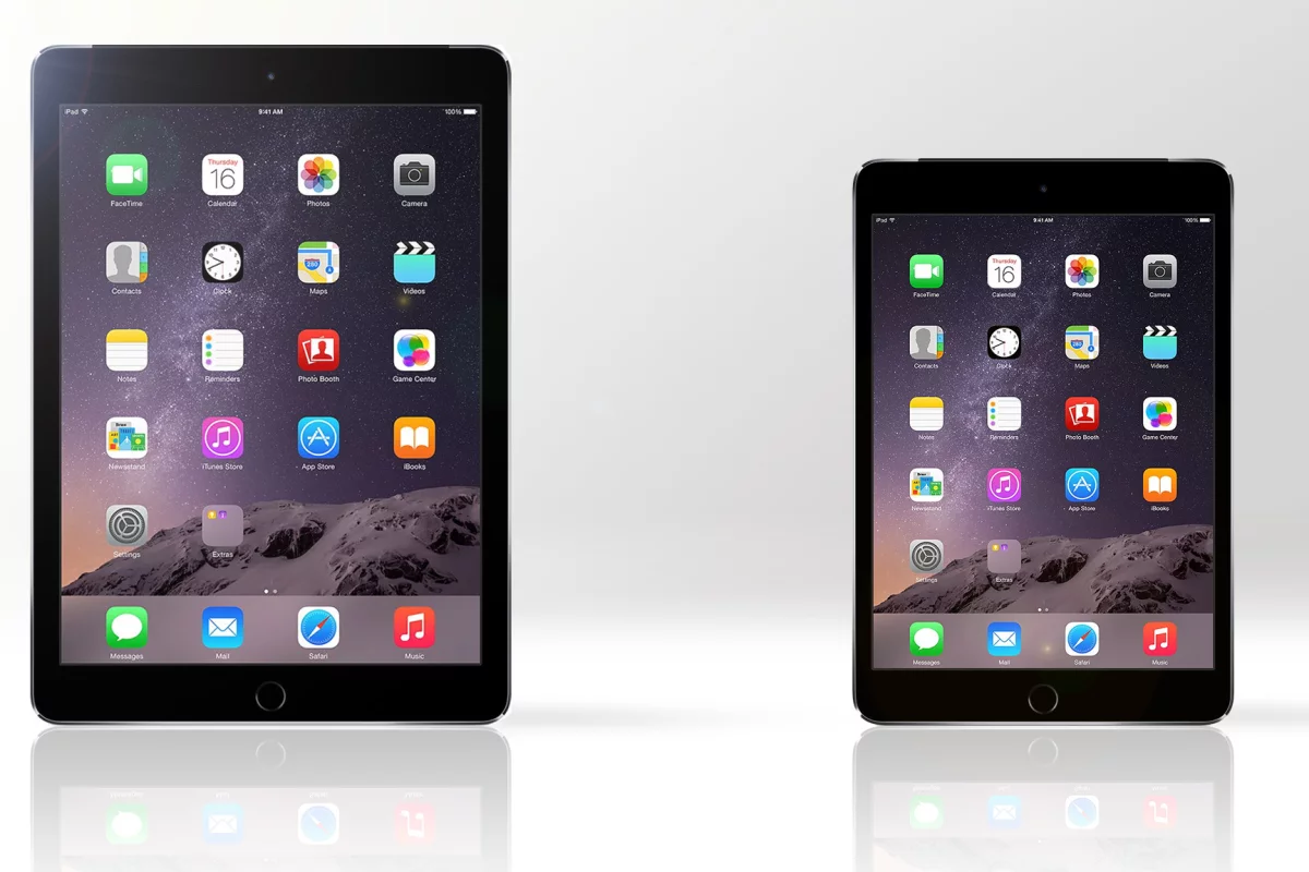 Gizmag compares the features and specs of the iPad Air 2 (left) and iPad mini 3