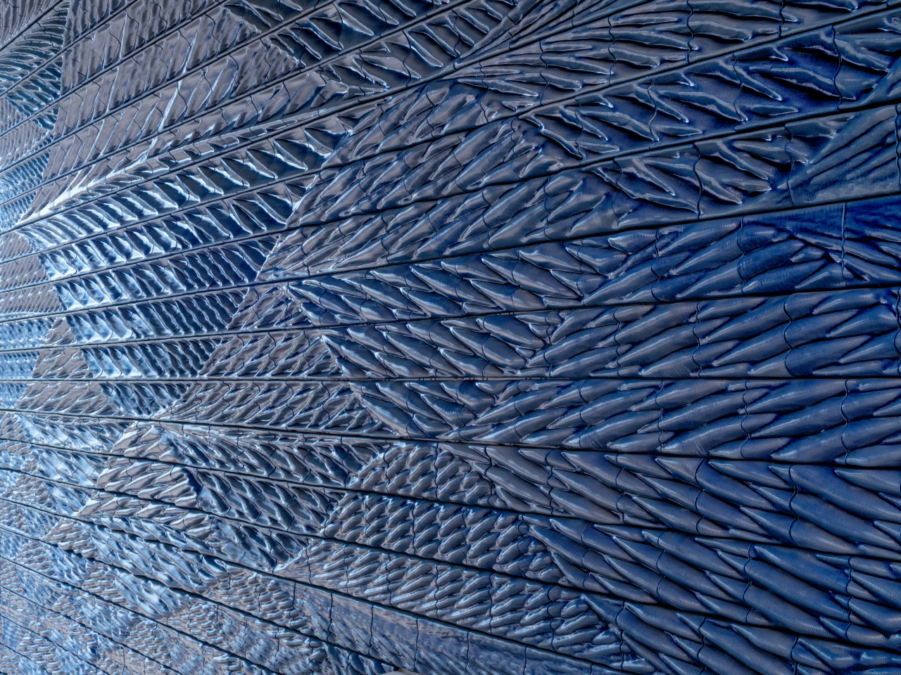 Each of New Delft Blue's 3,000 tiles measures roughly 30 x 40 x 7 cm (11 x 15 x 2.7 in)
