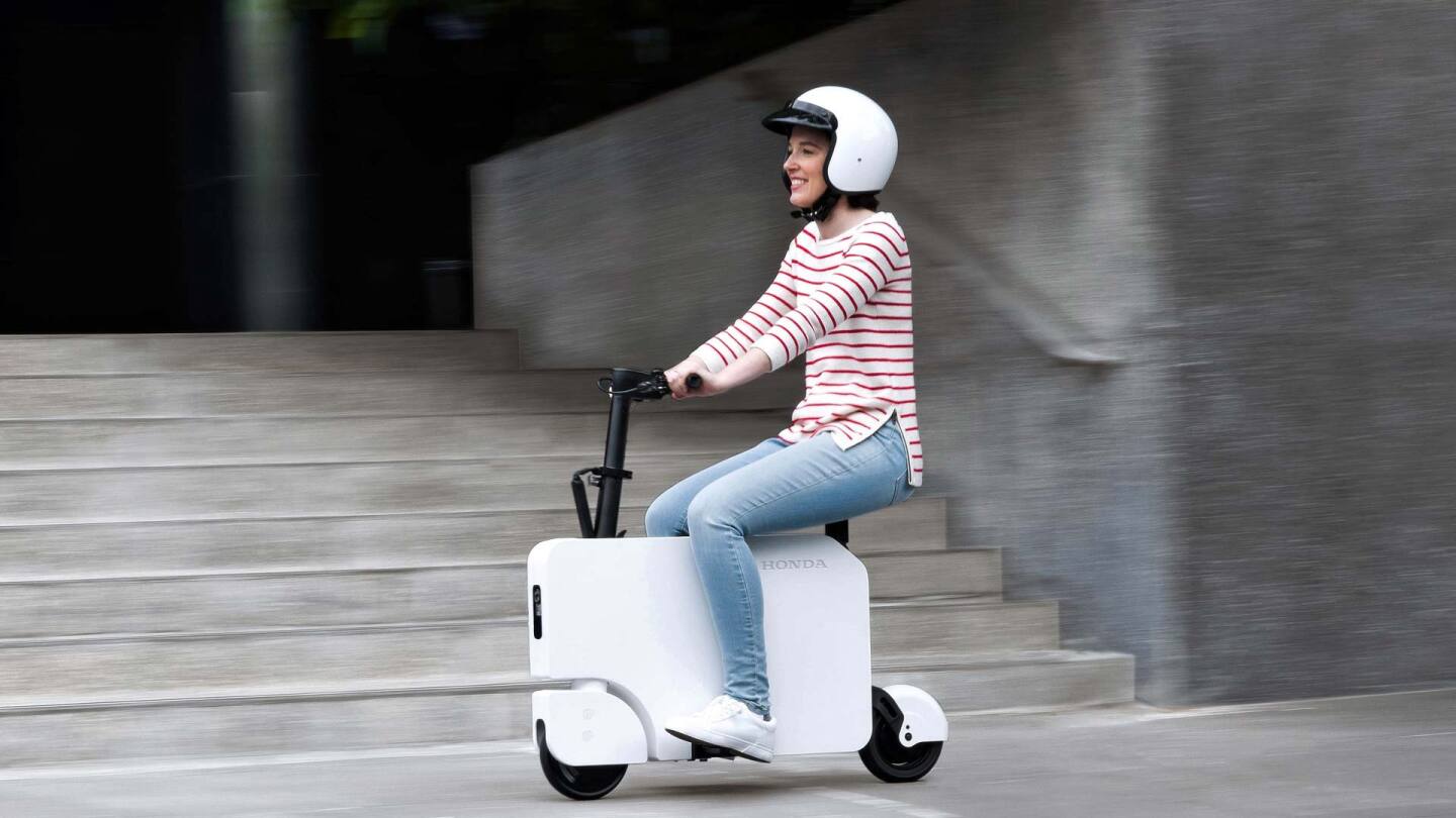 The Motocompacto is capable of 15 mph with a range of 12 miles