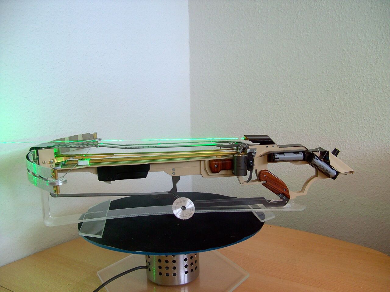 The Blade Drive incorporates an adjustable green laser sighting system, along with another very notable feature