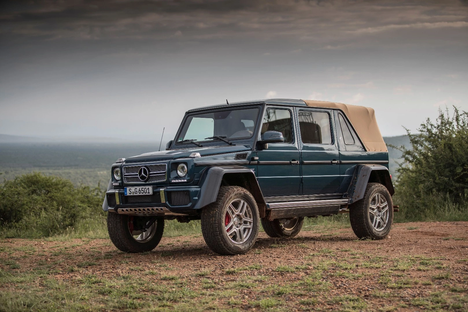 The 630 hp AMG V12 Maybach G650 Landaulet inspired New Atlas' Scott Collie to pen an article entitled Off-road absurdity, thy name is Maybach G650 Landaulet.