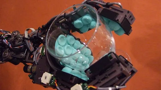 While at MIT, Robot Rebuilt's founder Torres-Jara built a robot with highly sensitive hands, called Obrero