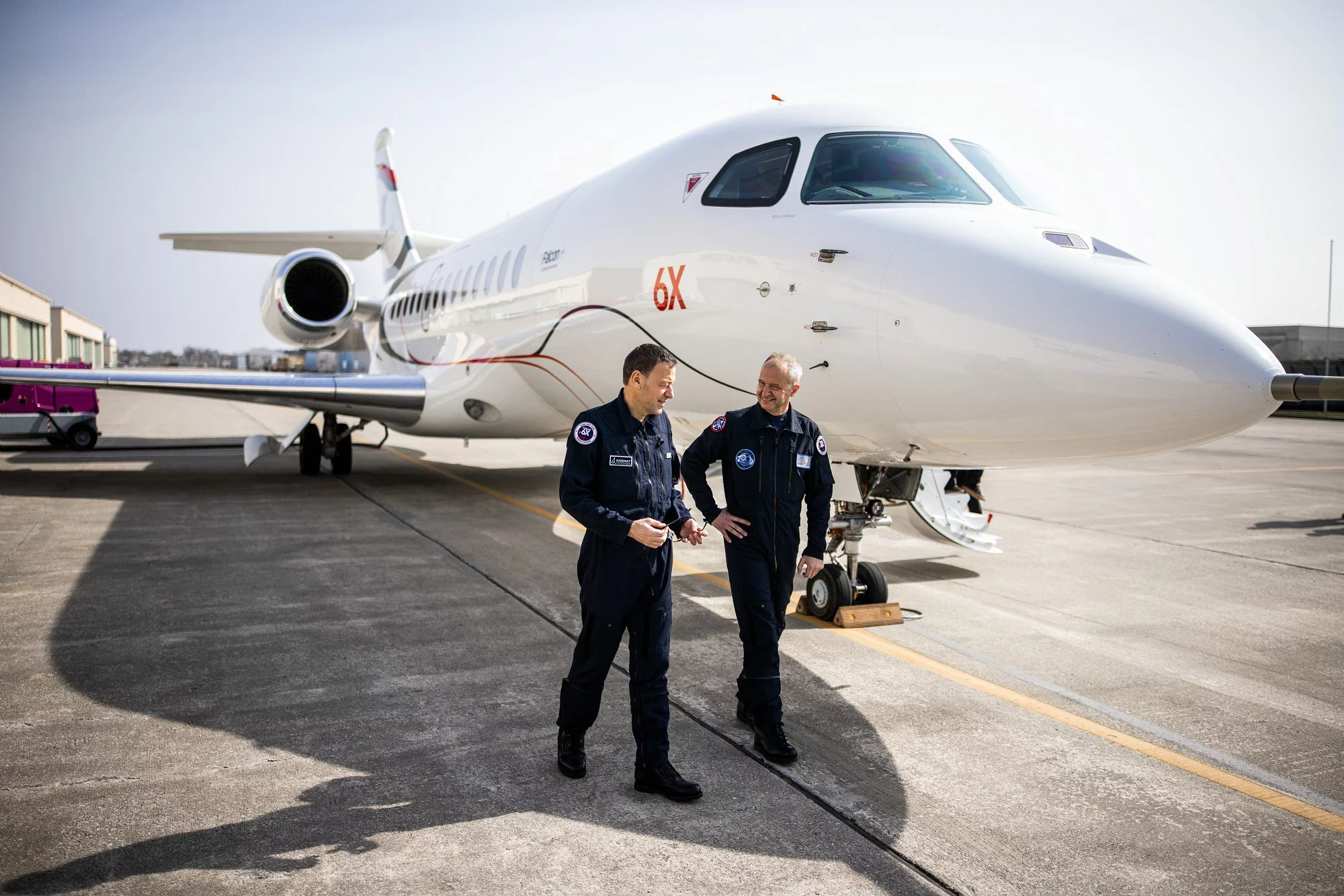 Falcon 6X with test pilots